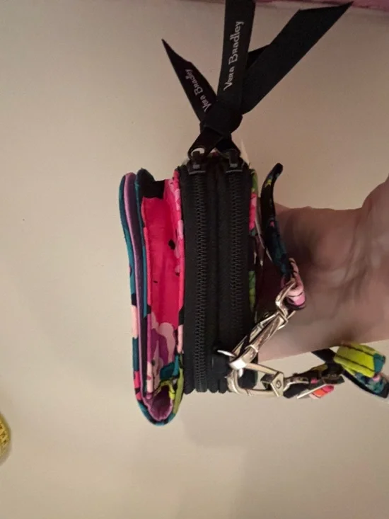 Vera Bradley Floral RFID 3-in-1 Crossbody in Pink and Teal NWT. (Hilo Meadow) - Picture 7 of 16